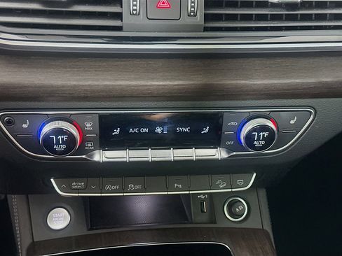 Used 2024 Audi Q5 2.0T Premium Plus image 24