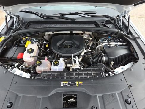 Used 2024 Jeep Grand Cherokee Trailhawk w/ Luxury Tech Group III image 17