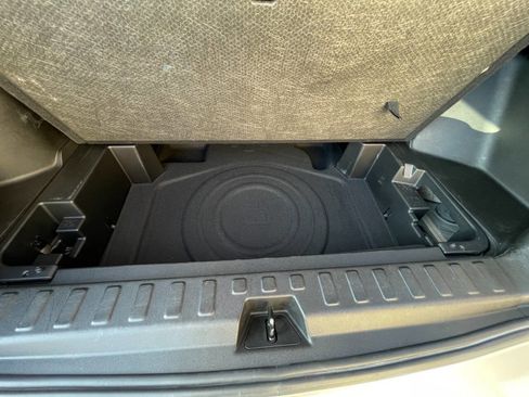 Used 2022 Chevrolet Equinox LT w/ Driver Convenience Package image 31