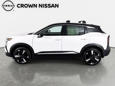 New 2026 Nissan Kicks SR FWD image 8