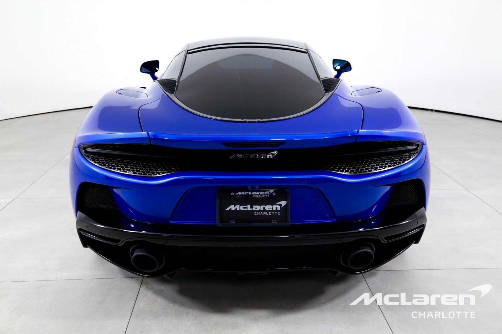 Used 2021 McLaren GT RWD image 8