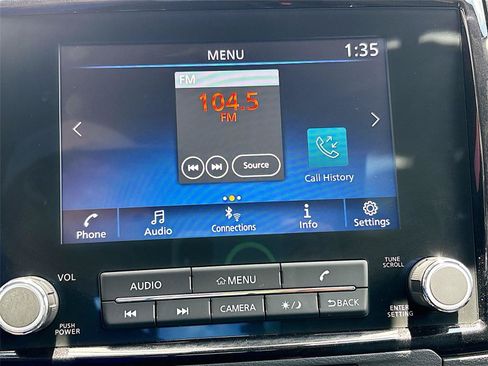 Used 2023 Nissan Frontier SV w/ SV Premium Package RWD image 14