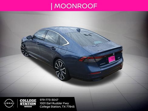 Used 2024 Honda Accord Touring image 4