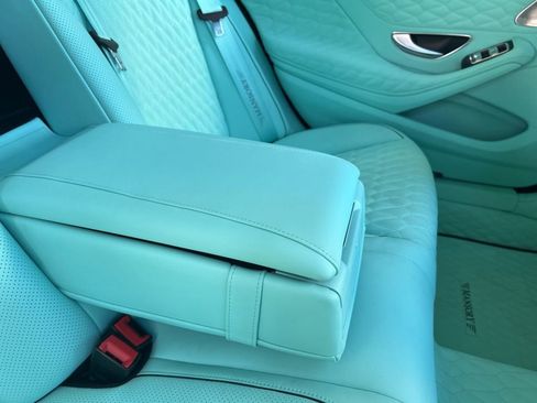 Used 2019 Mercedes-Benz S 560 Sedan w/ Premium Package image 31