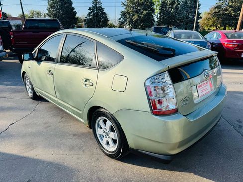 Used 2009 Toyota Prius Touring FWD image 5