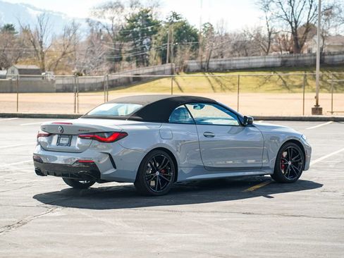 Used 2023 BMW 440i xDrive Convertible w/ Premium Package image 9