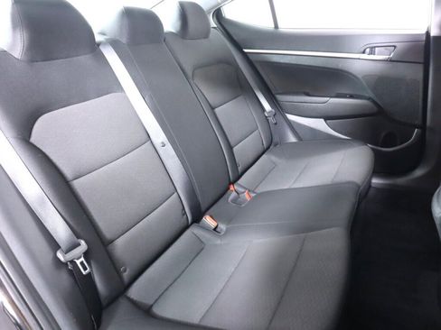 Used 2020 Hyundai Elantra SE w/ Cargo Package (C1) image 32