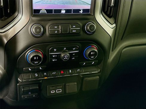 Used 2020 Chevrolet Silverado 1500 LT w/ All-Star Edition image 9