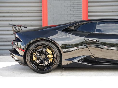 Used 2016 Lamborghini Huracan LP 610-4 AWD/4WD image 5