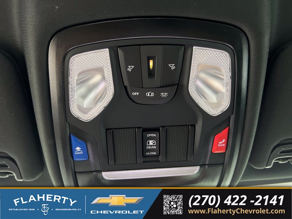 Used 2025 RAM 2500 Big Horn AWD/4WD image 36