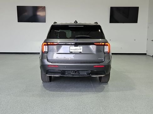 Used 2025 Ford Explorer ST-Line AWD/4WD image 7
