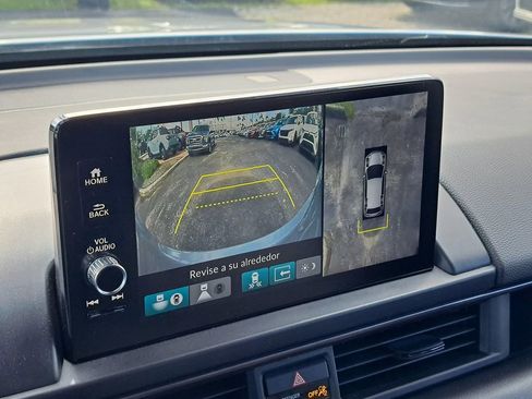 Used 2023 Honda Pilot TrailSport image 27