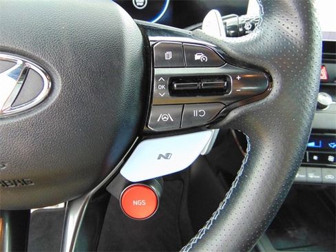 Used 2022 Hyundai Elantra N image 17