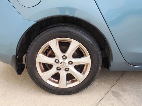 Used 2010 MAZDA MAZDA3 i Touring image 8