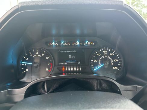 Used 2020 Ford F150 XL w/ Equipment Group 101A Mid AWD/4WD image 8