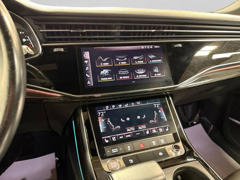 Used 2019 Audi Q8 Premium Plus w/ Premium Plus AWD/4WD image 29