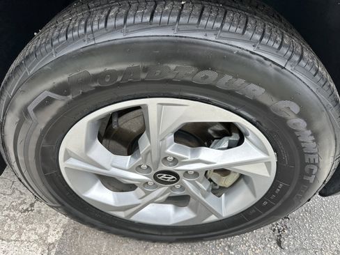 Used 2023 Hyundai Tucson SEL AWD/4WD image 3