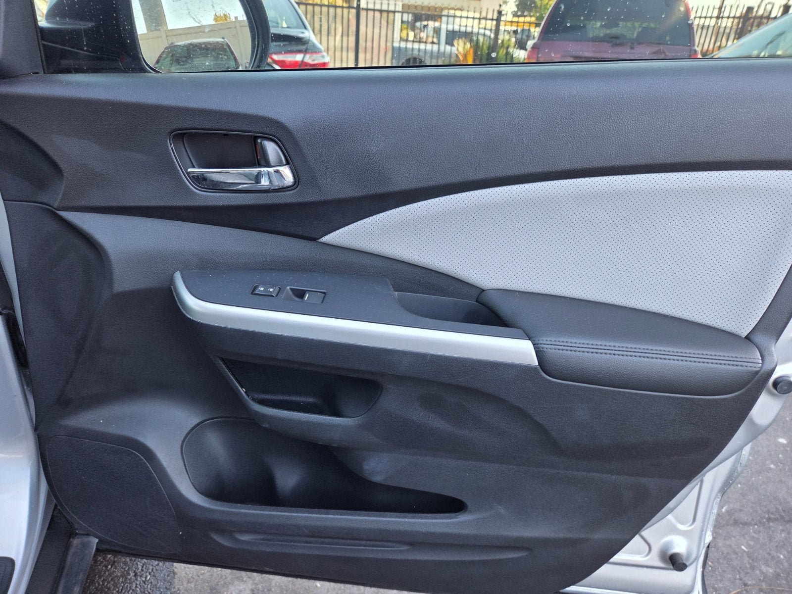 Used 2016 Honda CR-V EX-L image 14