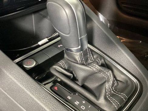 Used 2016 Volkswagen Jetta SEL Premium image 26