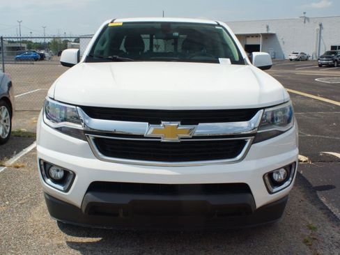 Used 2016 Chevrolet Colorado LT w/ LT Convenience Package RWD image 2
