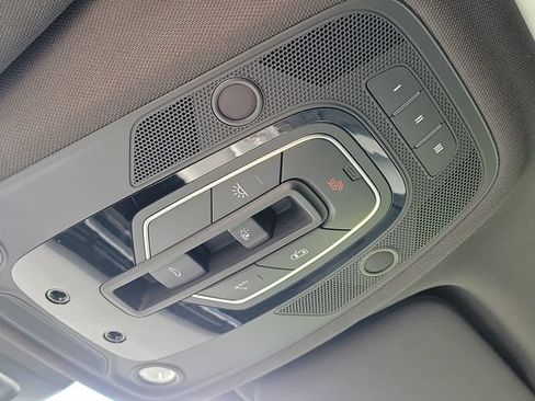 Used 2018 Audi Q7 3.0T Prestige AWD/4WD image 30