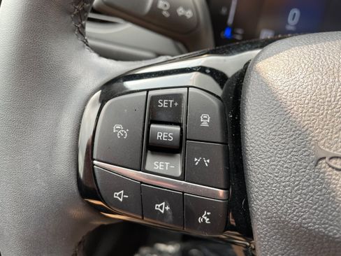 Used 2024 Ford Escape Active w/ Tech Pack #1 AWD/4WD image 18