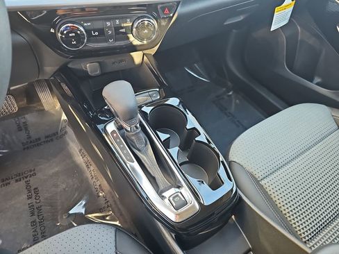 New 2026 Chevrolet Trax LT image 23
