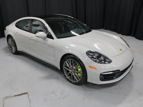 Used 2023 Porsche Panamera 4S image 12