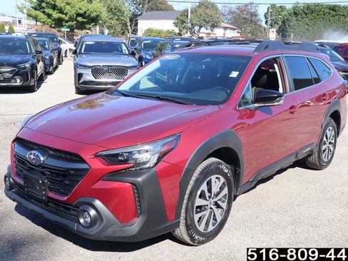 Used 2023 Subaru Outback Premium image 10