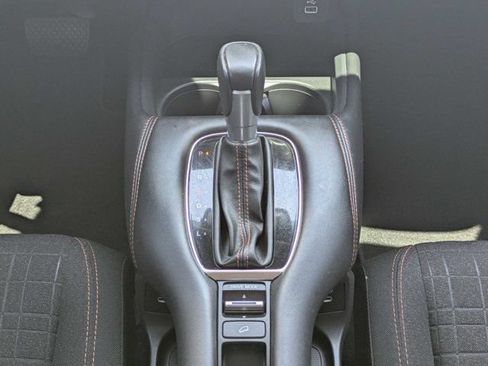 Used 2025 Honda HR-V Sport image 18