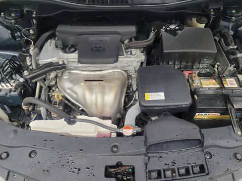 Used 2016 Toyota Camry SE FWD image 30
