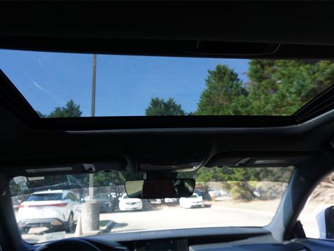 Used 2017 Lexus IS 200t image 14