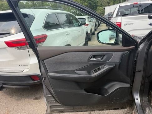 Used 2021 Nissan Rogue SV AWD/4WD image 6