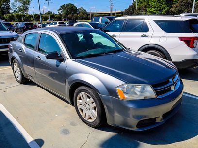 Used 2012 Dodge Avenger SE