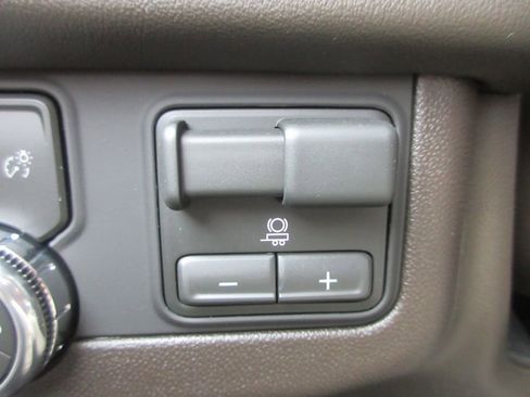 New 2026 GMC Yukon XL Elevation w/ Elevation Premium Package AWD/4WD image 21
