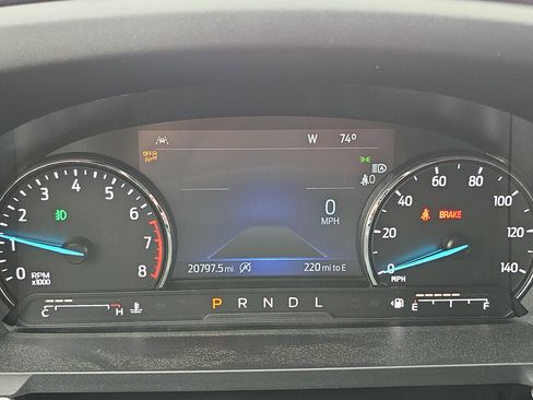 Used 2024 Ford Explorer XLT w/ Equipment Group 202A image 20