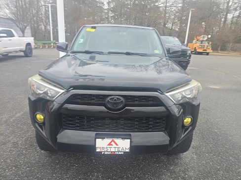 Used 2014 Toyota 4Runner SR5 image 2