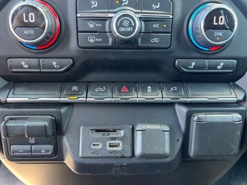 Used 2020 Chevrolet Silverado 1500 LT w/ All-Star Edition AWD/4WD image 25