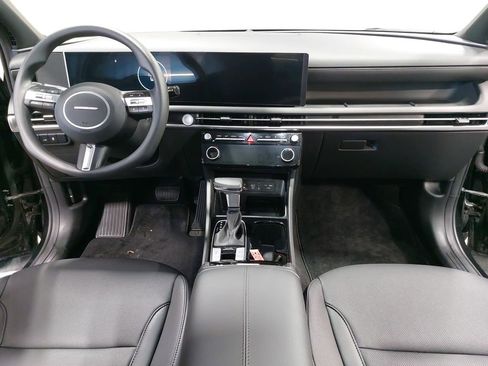 Certified 2025 Hyundai Santa Cruz SEL image 9