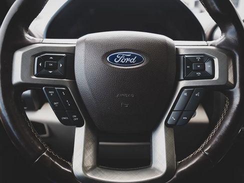 Used 2019 Ford F150 Limited w/ Trailer Tow Package image 22