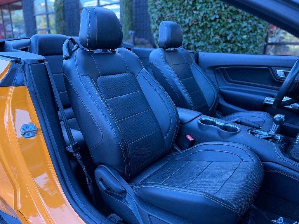 Used 2018 Ford Mustang GT Premium w/ Equipment Group 401A RWD image 34