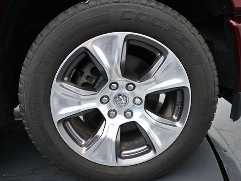 Used 2021 RAM 1500 Laramie w/ Sport Appearance Package AWD/4WD image 11