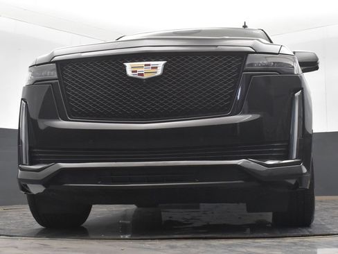Used 2023 Cadillac Escalade Sport Platinum w/ Heavy-Duty Trailer Package AWD/4WD image 20