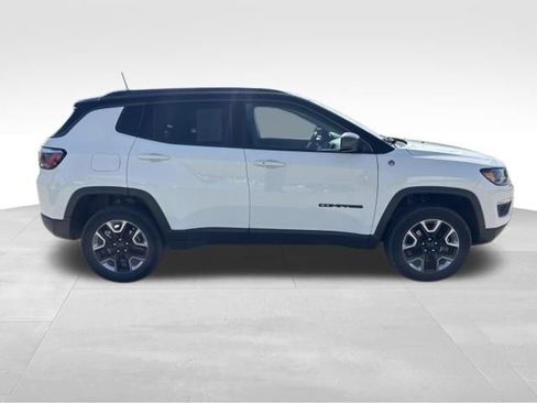 Used 2018 Jeep Compass Trailhawk AWD/4WD image 6