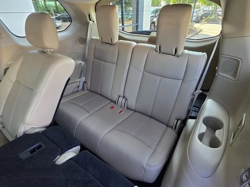 Used 2018 Nissan Pathfinder Platinum w/ Cargo Package FWD image 16