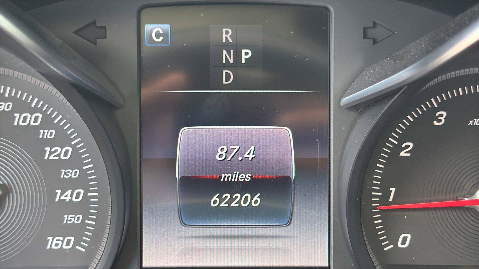 Used 2019 Mercedes-Benz GLC 300 4MATIC Coupe image 11