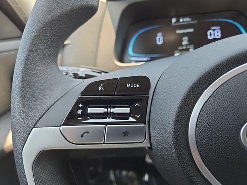 New 2026 Hyundai Elantra SE FWD image 18
