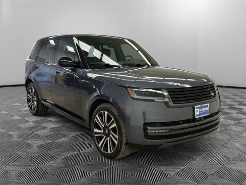 Used 2025 Land Rover Range Rover Autobiography AWD/4WD image 7