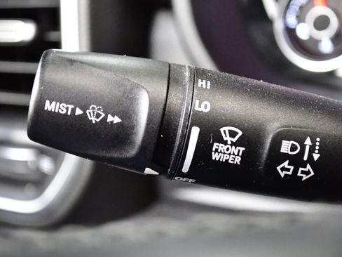 Used 2019 RAM 1500 Laramie w/ Sport Appearance Package AWD/4WD image 21