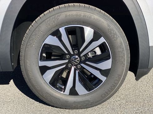 New 2026 Volkswagen Atlas SE AWD/4WD image 10